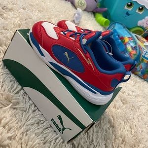 PUMA toddler sneakers size 10